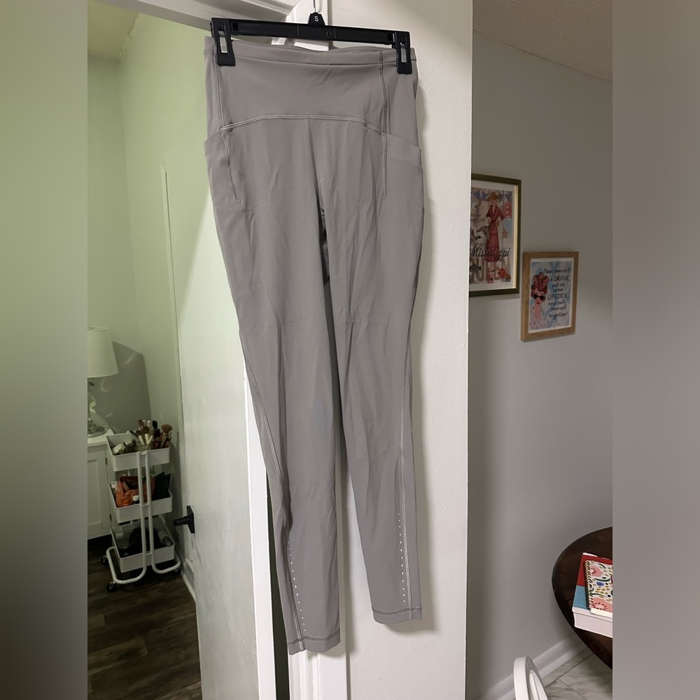 Lululemon Light Grey 28” Fast and Free